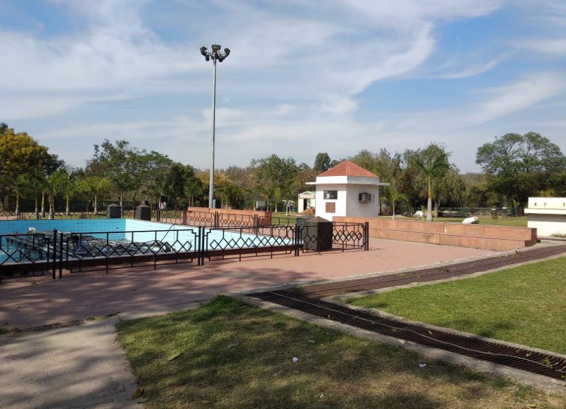 Deer Park, Chandimandir Cantonment, Panchkula, Haryana - Vushii.com